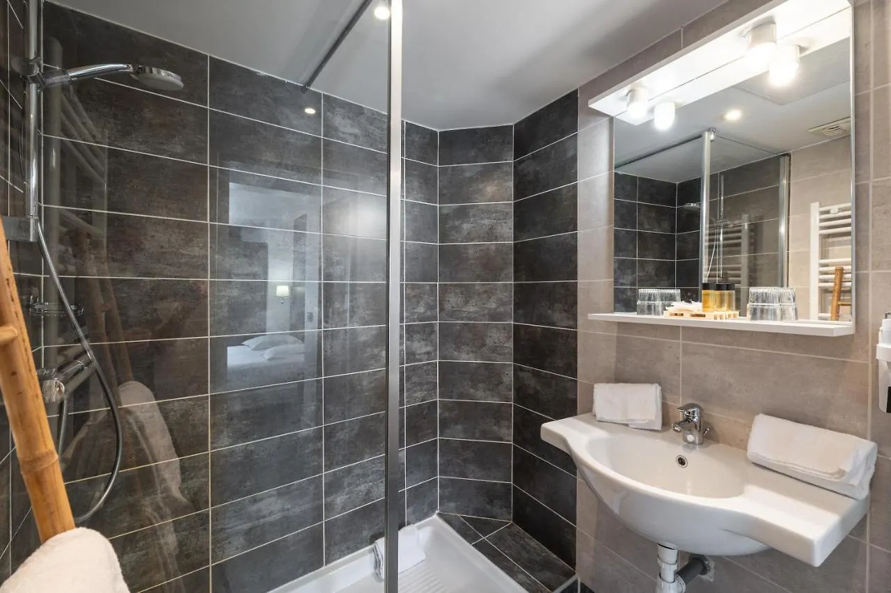 Hotel Hoche Cannes 2*,  France