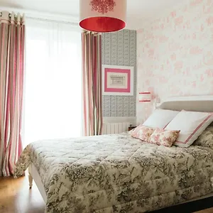 https://chez-pepe-merle-chambre-dhote-au-coeur-de.fr-paris.fr
