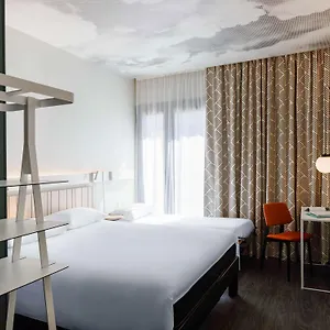 Hotel Ibis Lyon Est