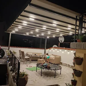 ** Konukevi Old Town House за гости марчеви - стария град Bulgaristan