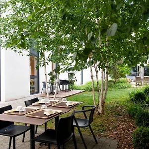 **** Apart Otel Adagio Patio Confluence Fransa