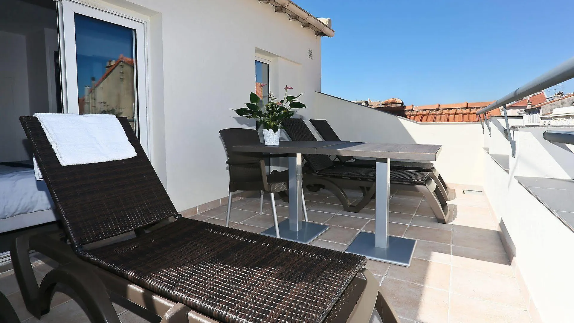 Hotel Hoche Κάννες 2*,